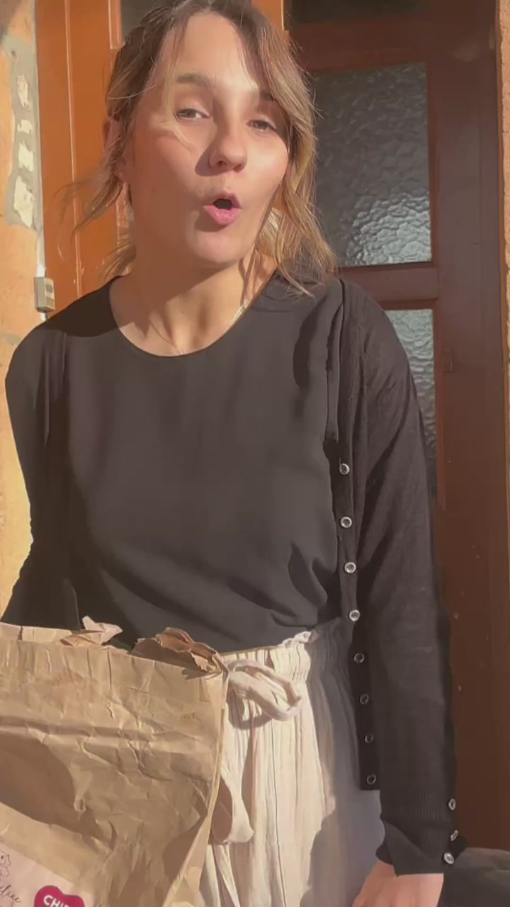 Play video - Shopify Video 2